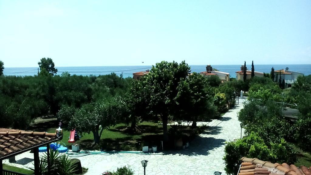 Nireas Appartement Nea Skioni Buitenkant foto