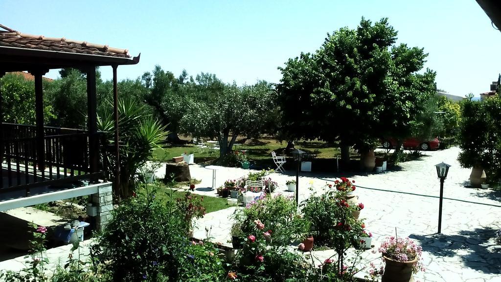 Nireas Appartement Nea Skioni Buitenkant foto